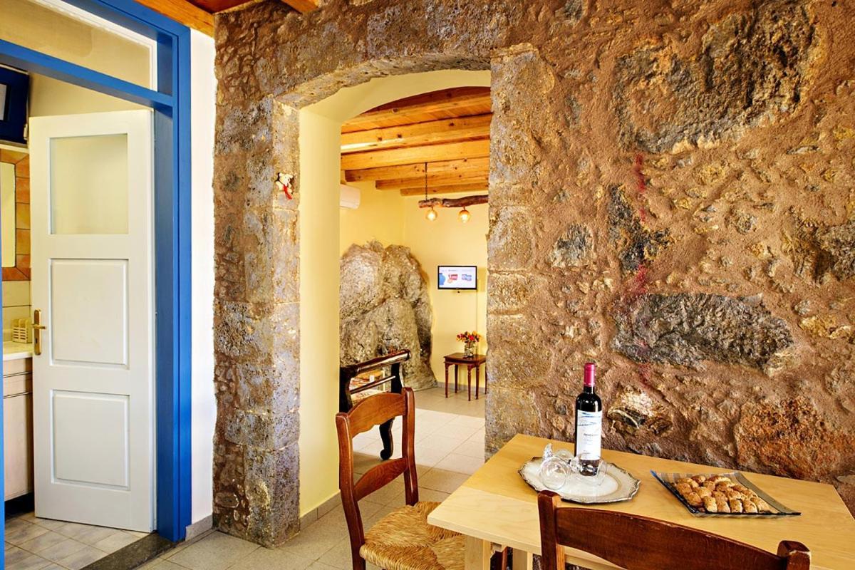 Mirthios-Hill Apartments Plakiász Kültér fotó