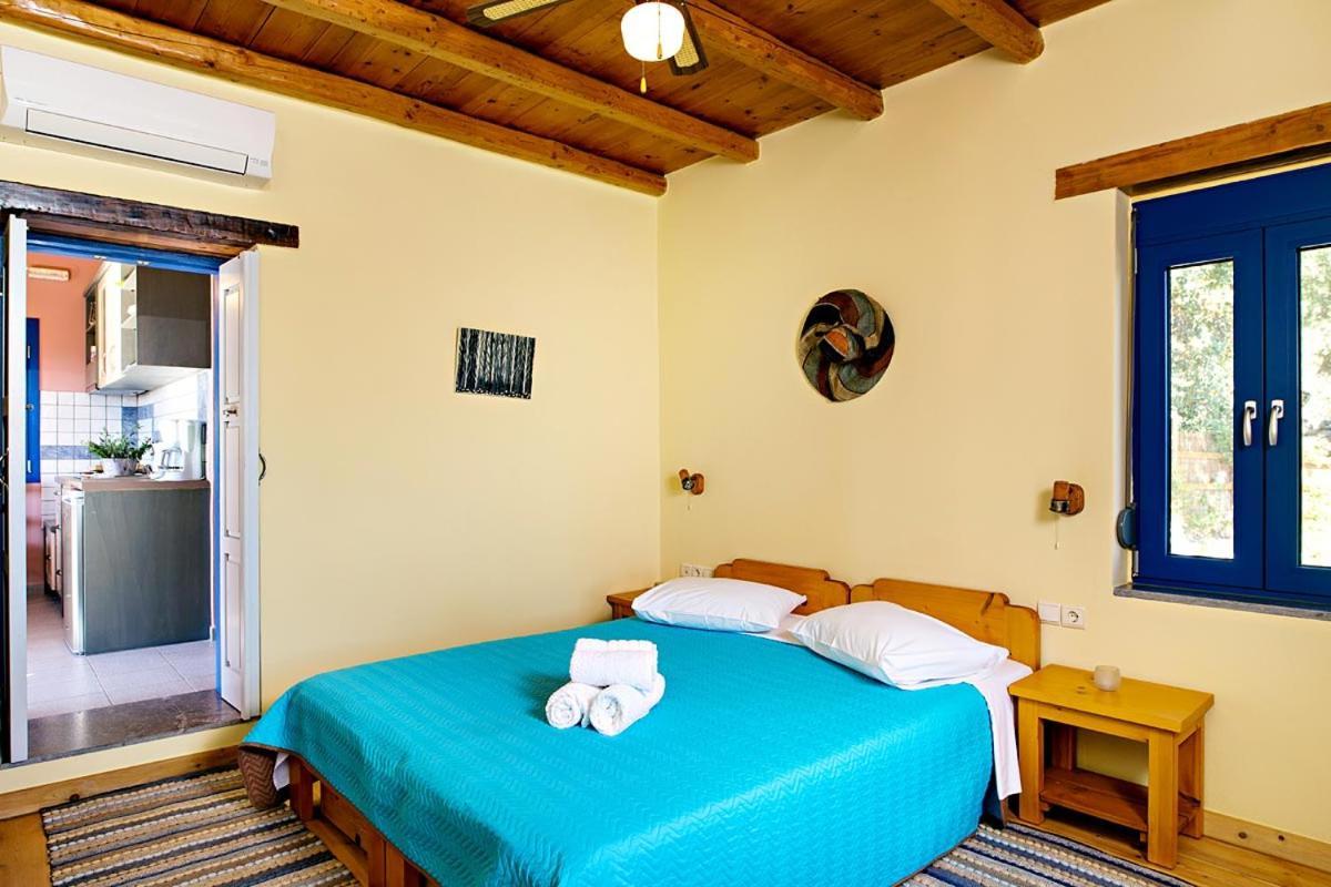 Mirthios-Hill Apartments Plakiász Kültér fotó